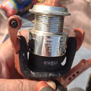 South BendSilver and Black Fishing Rod& Reel